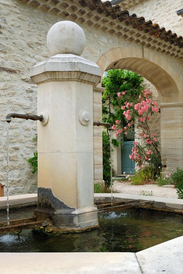 Clos Des 3 Ruisseaux Taulignan Exterior photo
