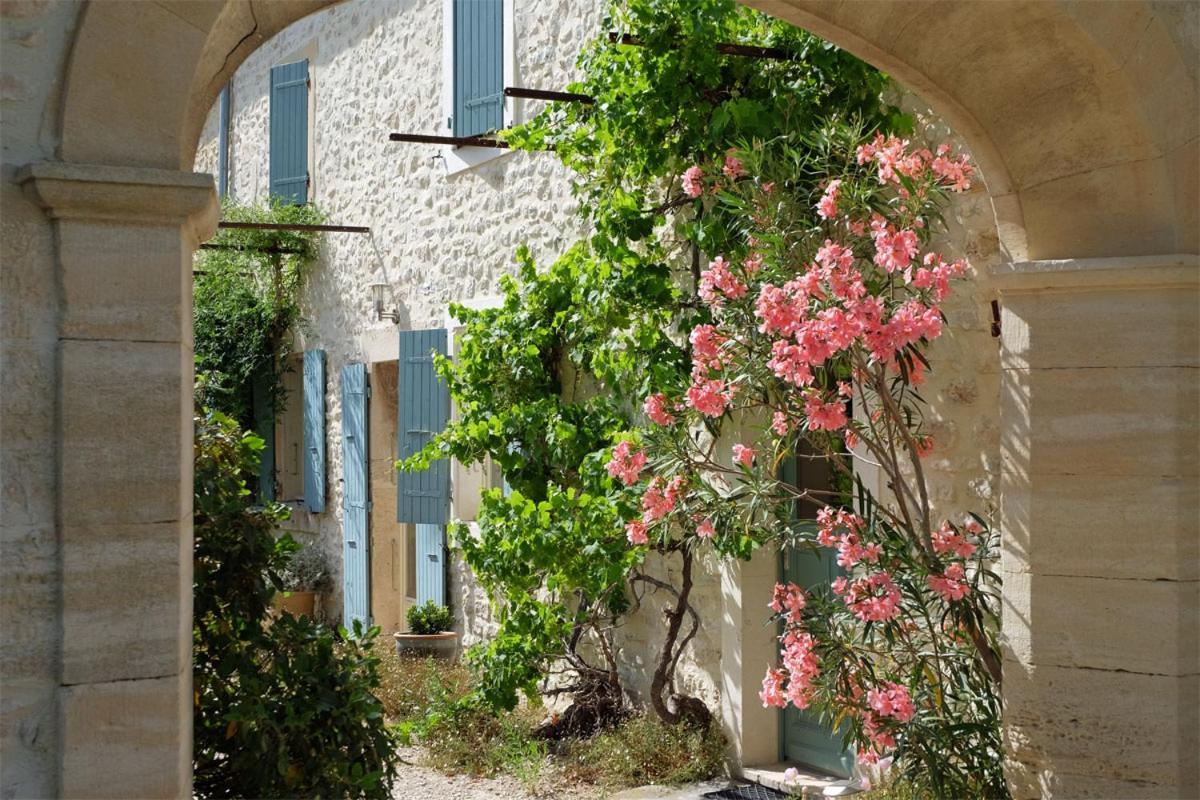 Clos Des 3 Ruisseaux Taulignan Exterior photo